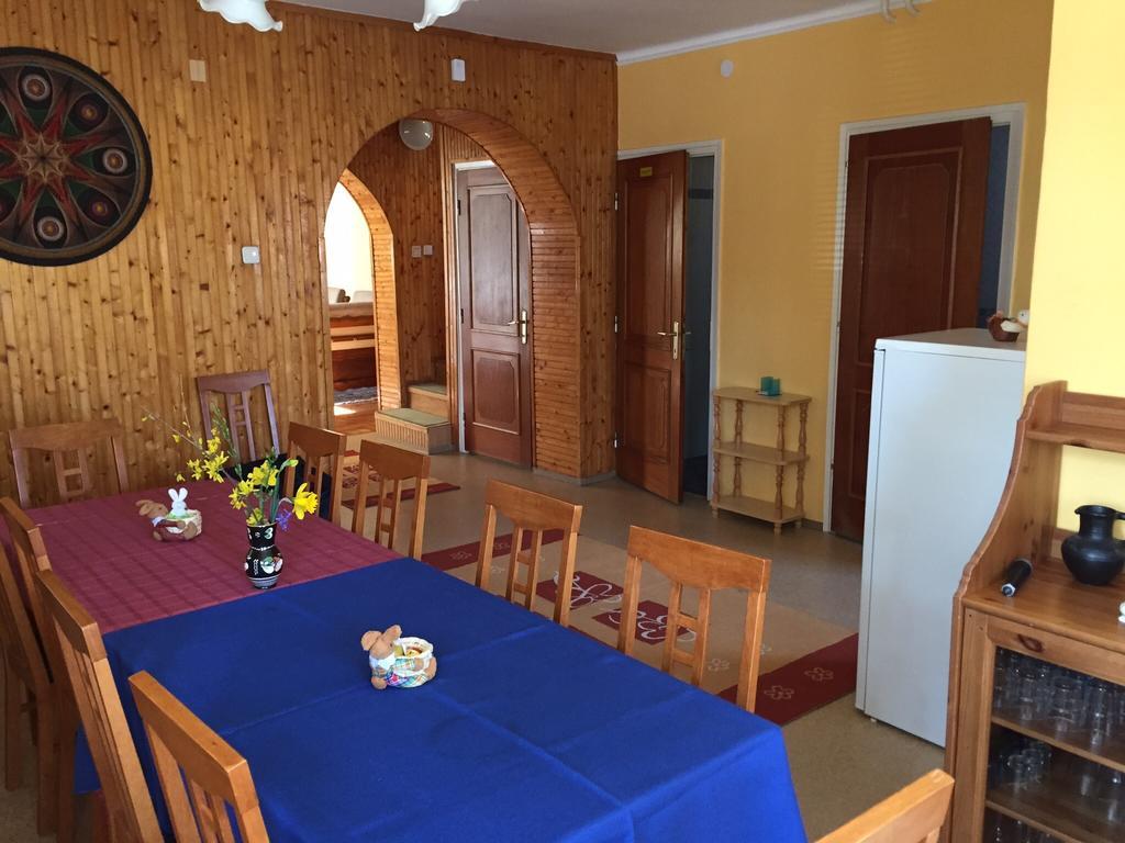 Galeria Vendeghaz Ξενοδοχείο Mezőkövesd Εξωτερικό φωτογραφία